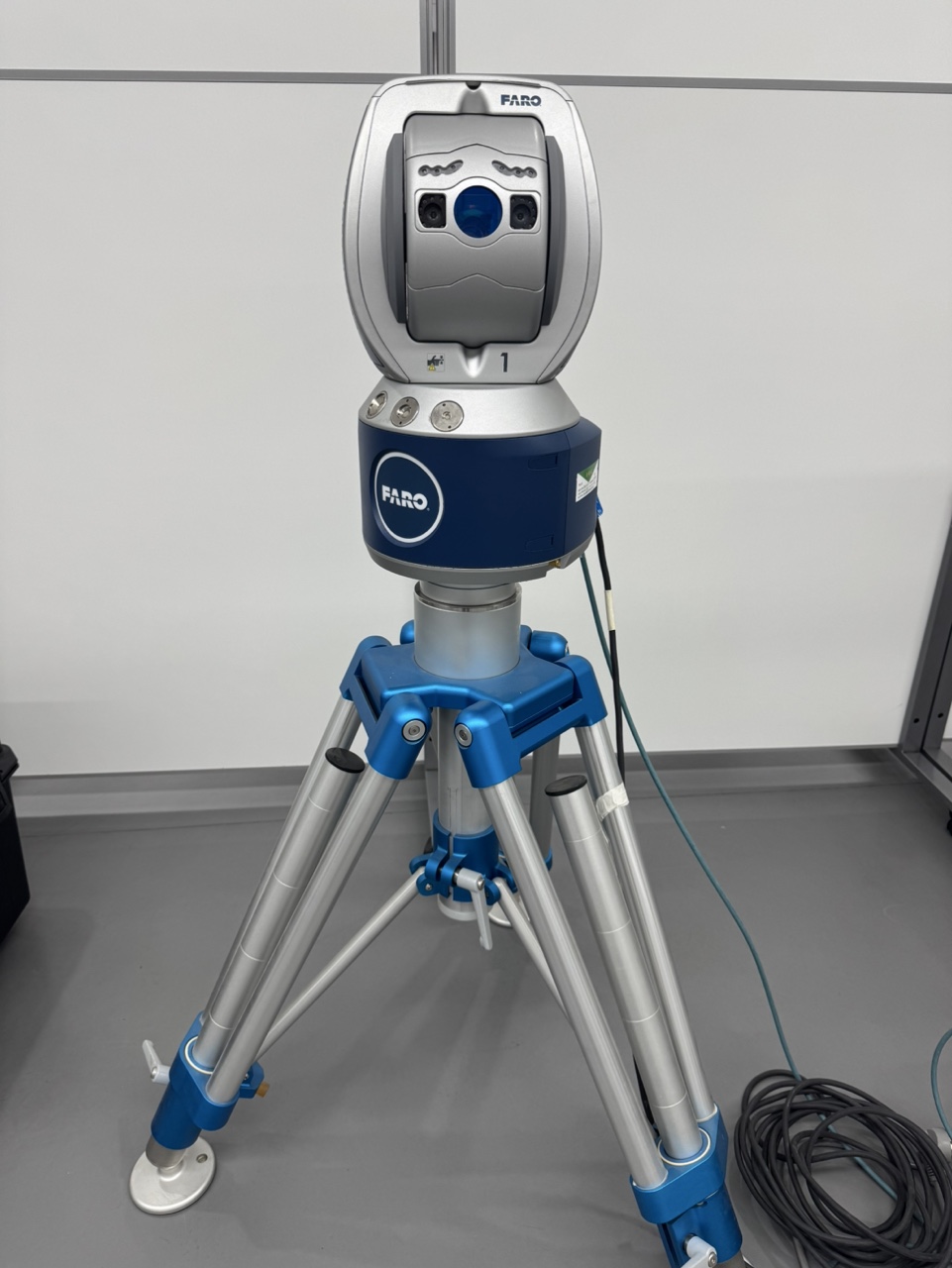 激光跟踪仪 555-YH